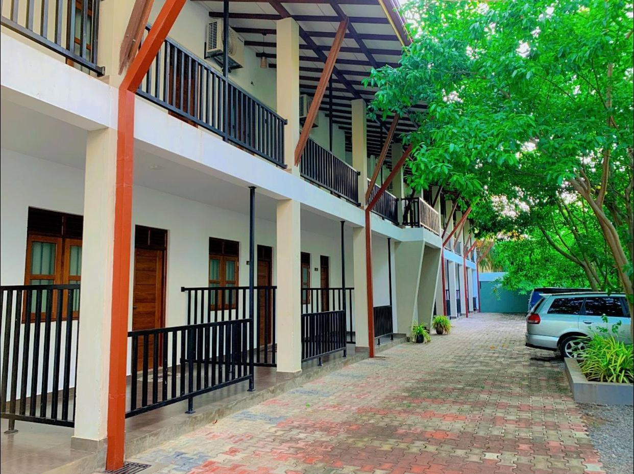 Ud Garden Hotel Kataragama Exterior photo