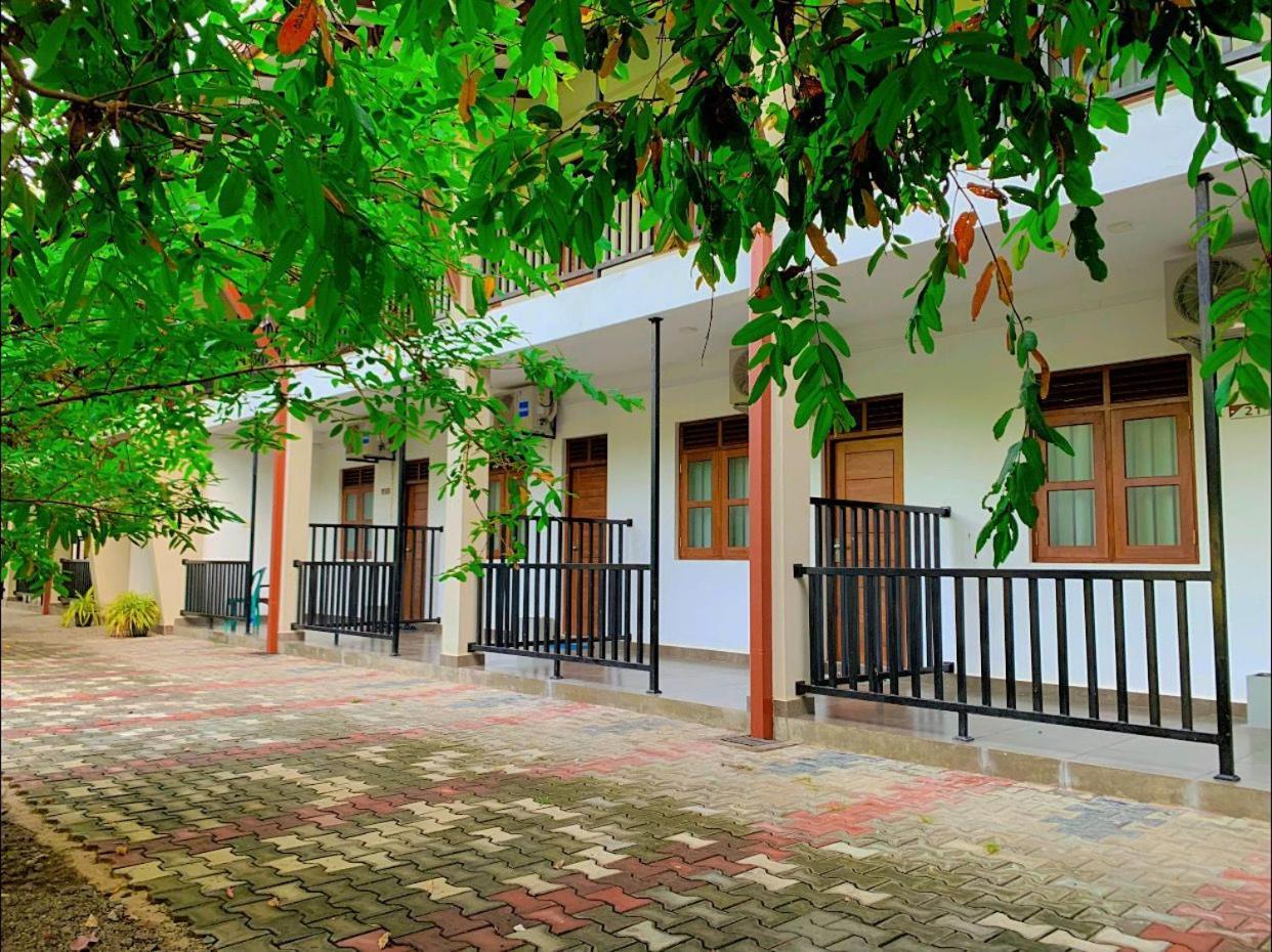 Ud Garden Hotel Kataragama Exterior photo